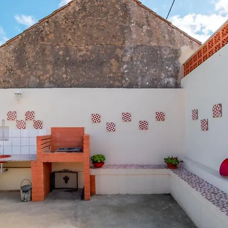 Casa Júlio Henriques *